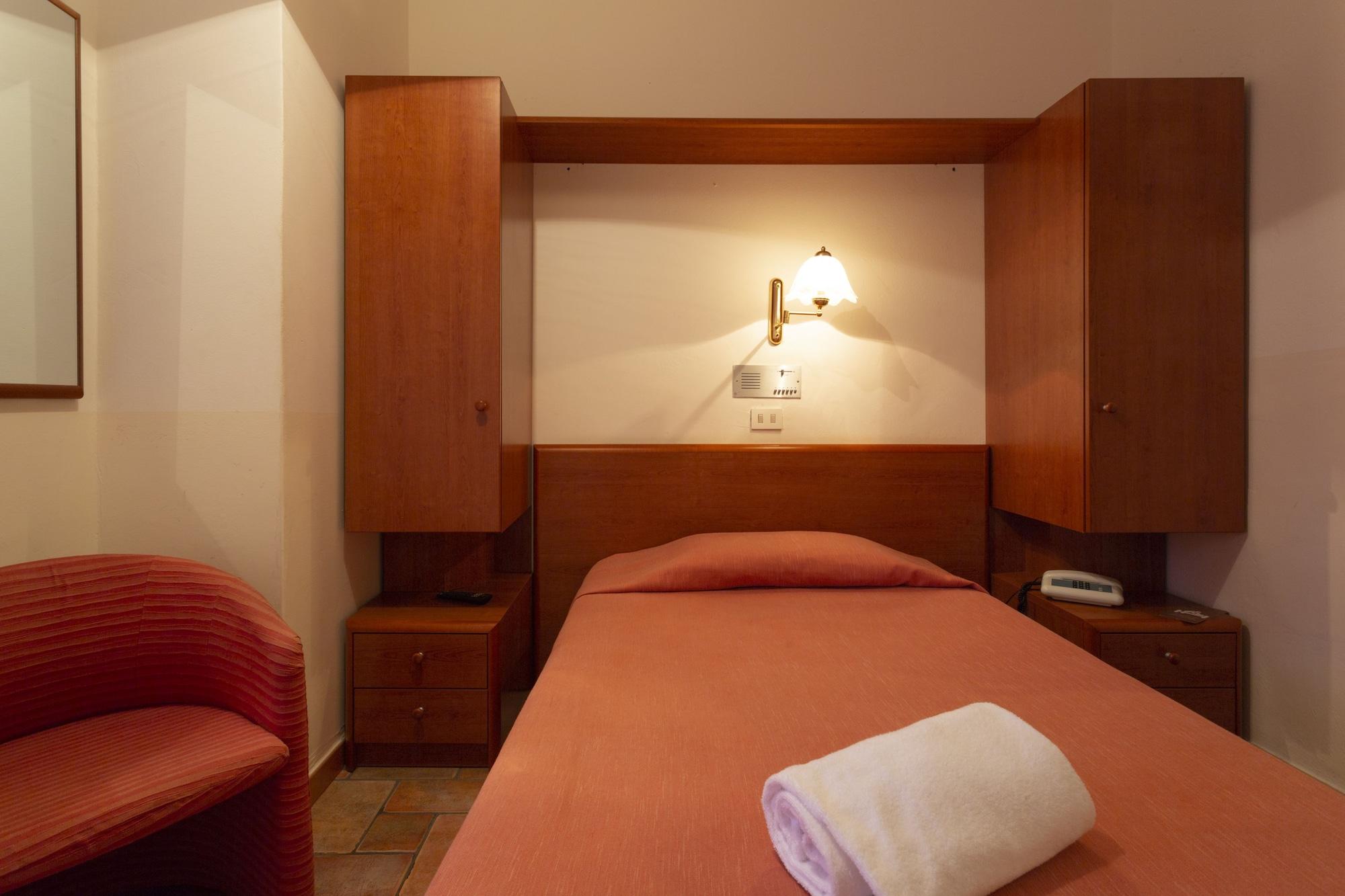 טאורמינה Hotel Sole Castello (Adults Only) מראה חיצוני תמונה
