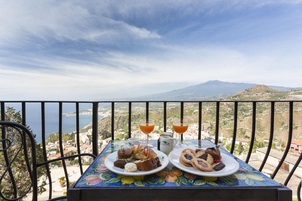 טאורמינה Hotel Sole Castello (Adults Only) מראה חיצוני תמונה