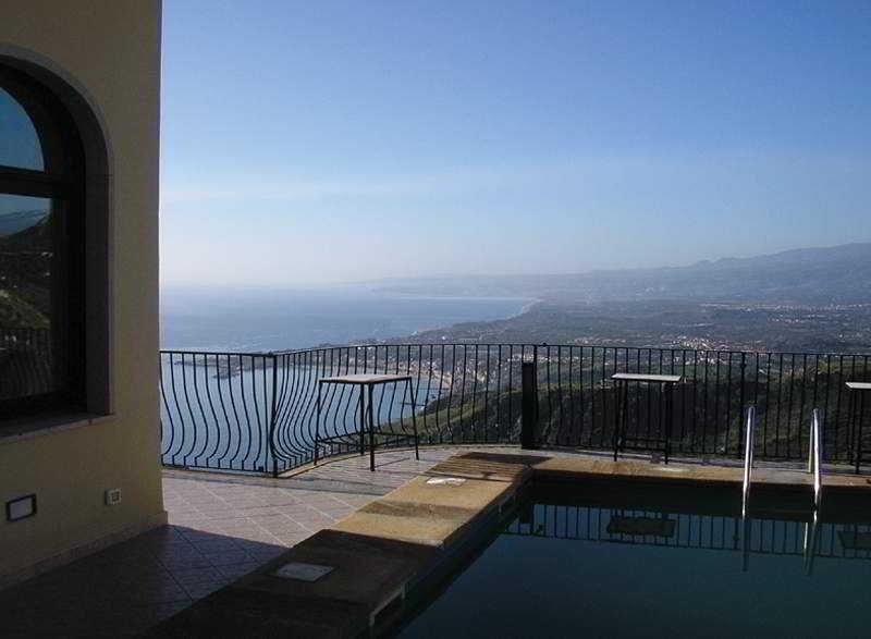 טאורמינה Hotel Sole Castello (Adults Only) מראה חיצוני תמונה
