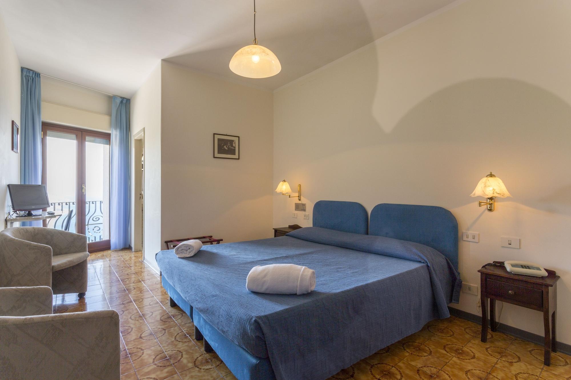 טאורמינה Hotel Sole Castello (Adults Only) מראה חיצוני תמונה