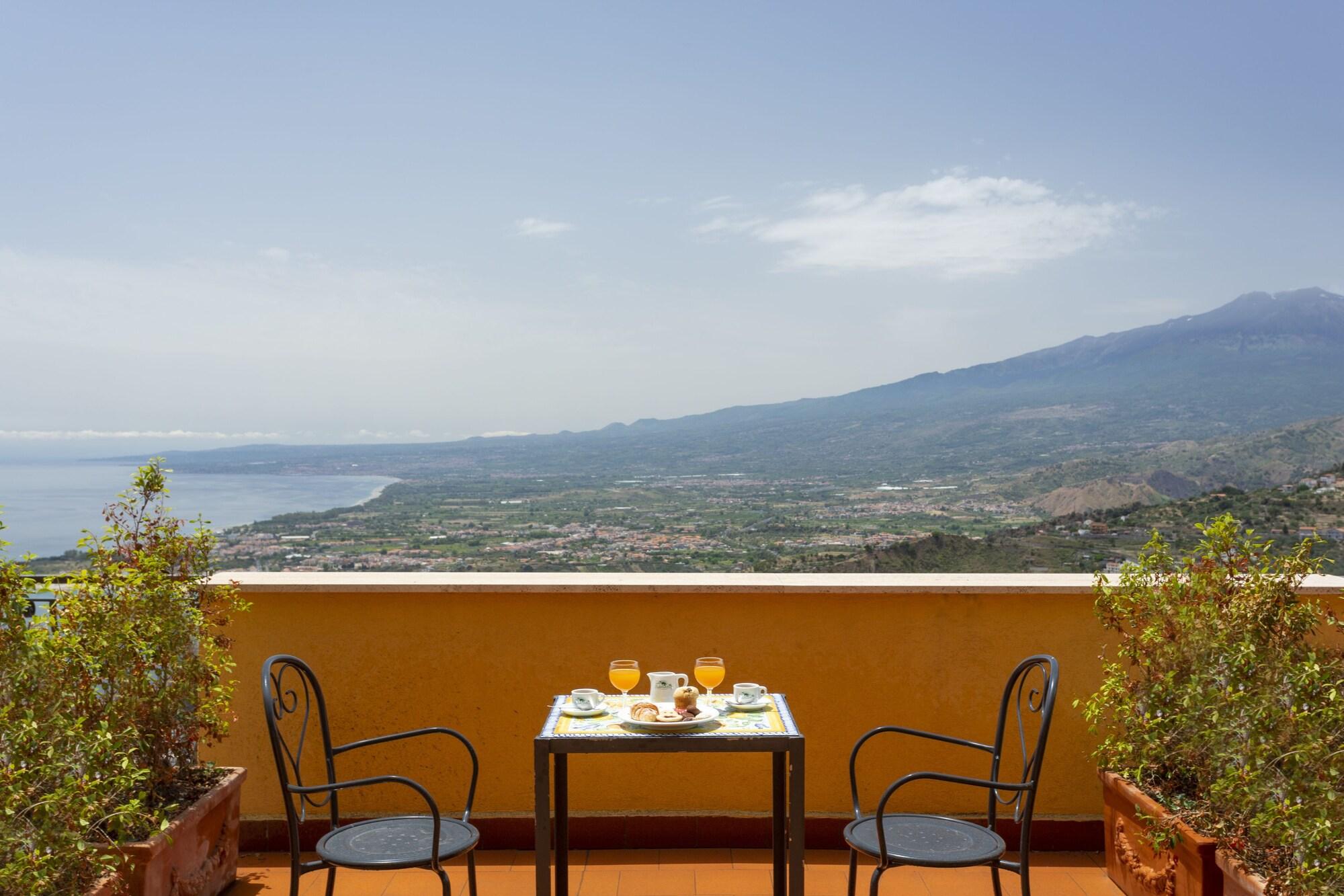 טאורמינה Hotel Sole Castello (Adults Only) מראה חיצוני תמונה