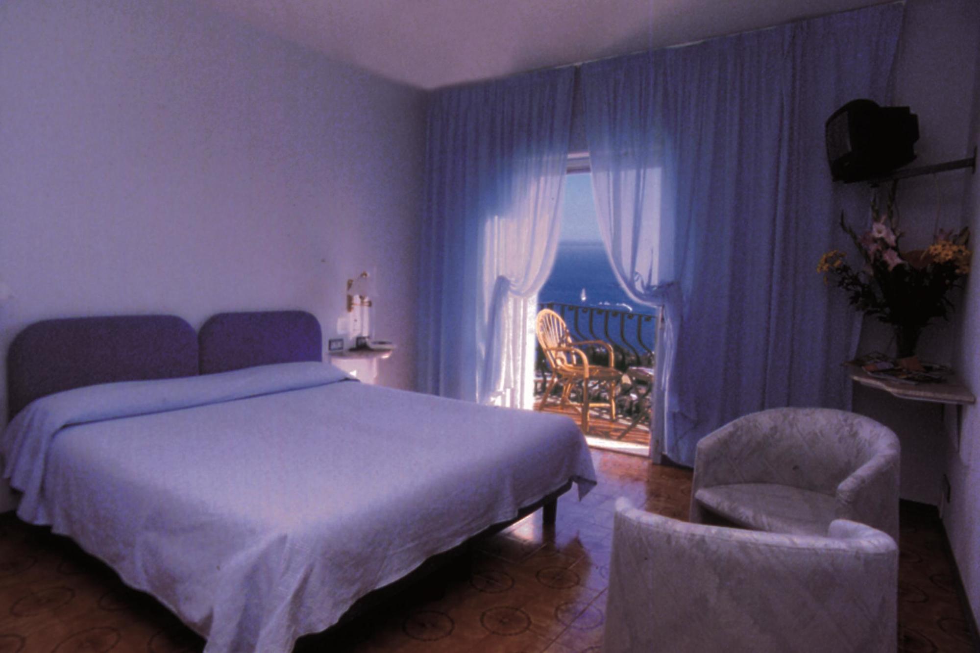 טאורמינה Hotel Sole Castello (Adults Only) מראה חיצוני תמונה