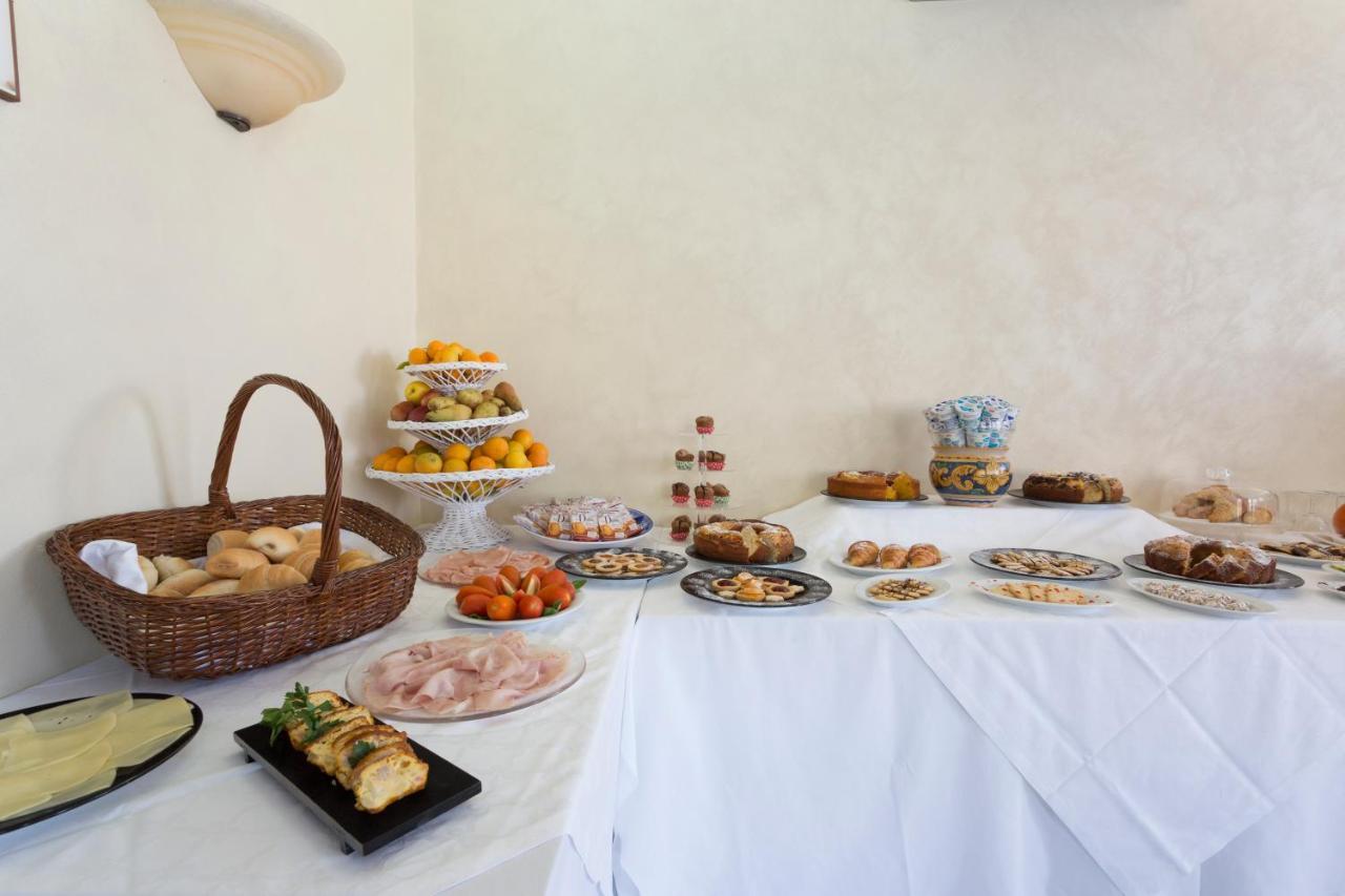 טאורמינה Hotel Sole Castello (Adults Only) מראה חיצוני תמונה