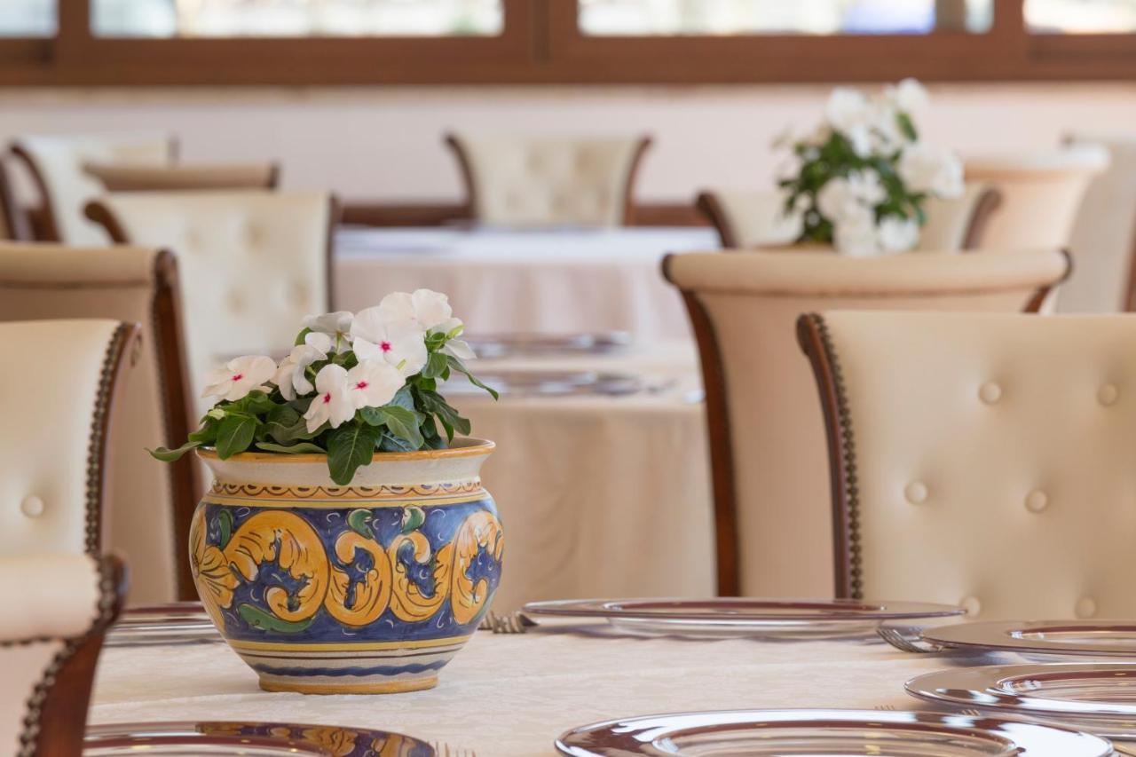 טאורמינה Hotel Sole Castello (Adults Only) מראה חיצוני תמונה