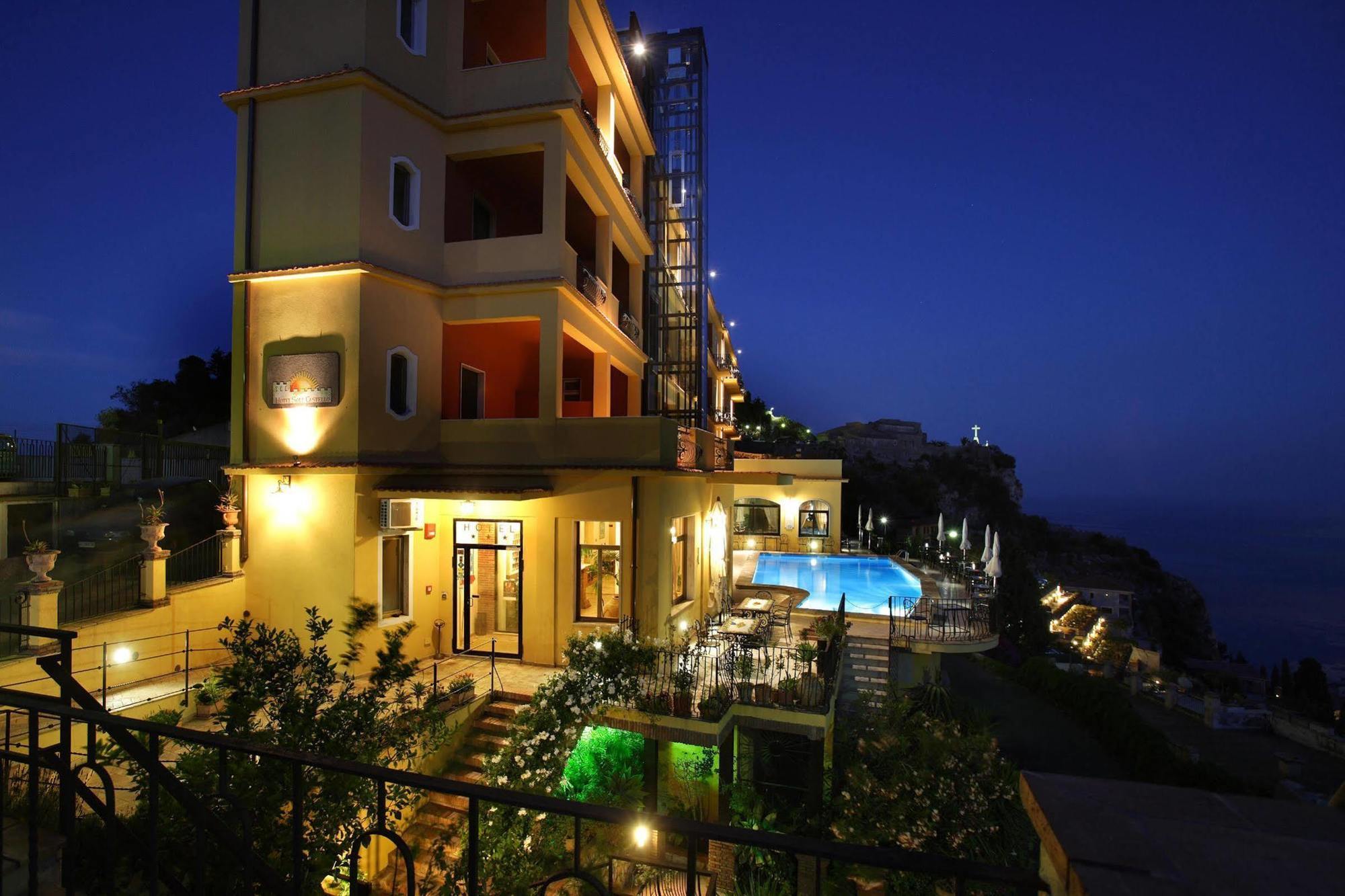 טאורמינה Hotel Sole Castello (Adults Only) מראה חיצוני תמונה